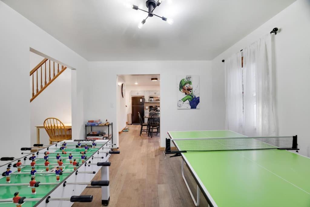 15 Min To Resorts, Dog Friendly, Cozy 3 Bedroom Game Area & Fire Pit