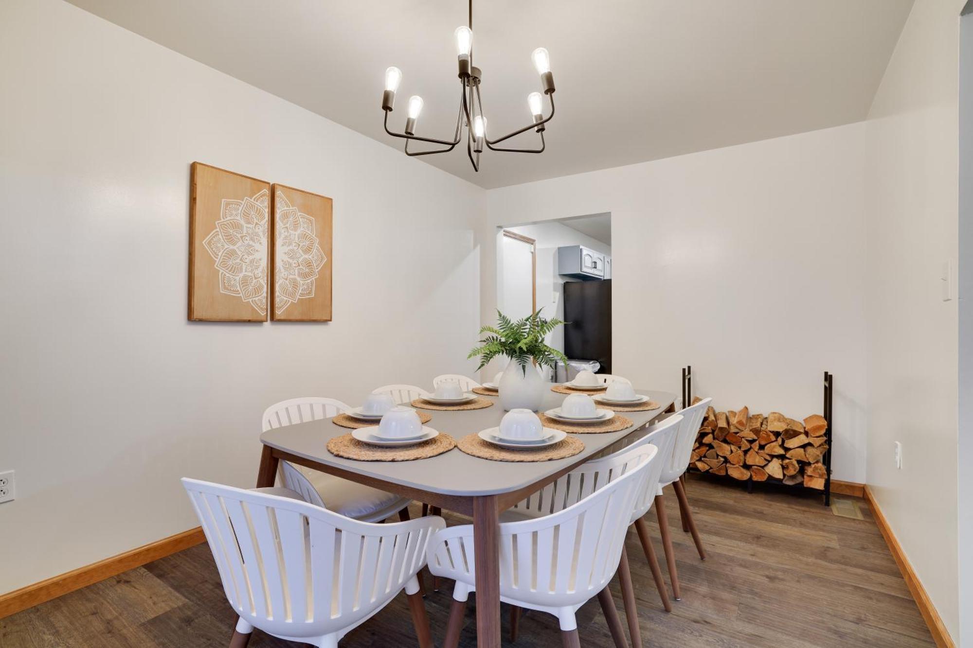 Holiday home 15 Min To Resorts, Dog Friendly, Cozy 3 Bedroom Game Area & Fire Pit *